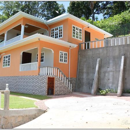 Exotic Guest House Anse Volbert Village Habitación foto