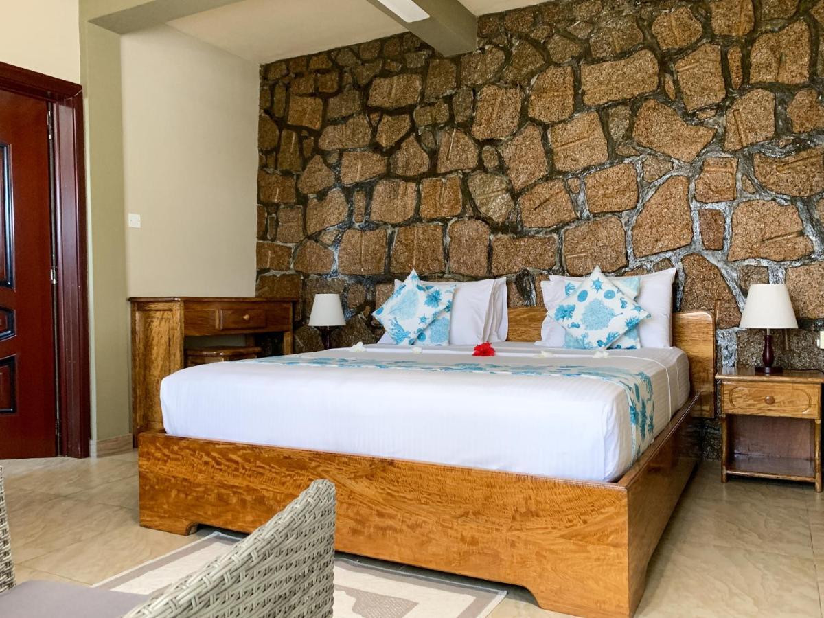 Exotic Guest House Anse Volbert Village Exterior foto