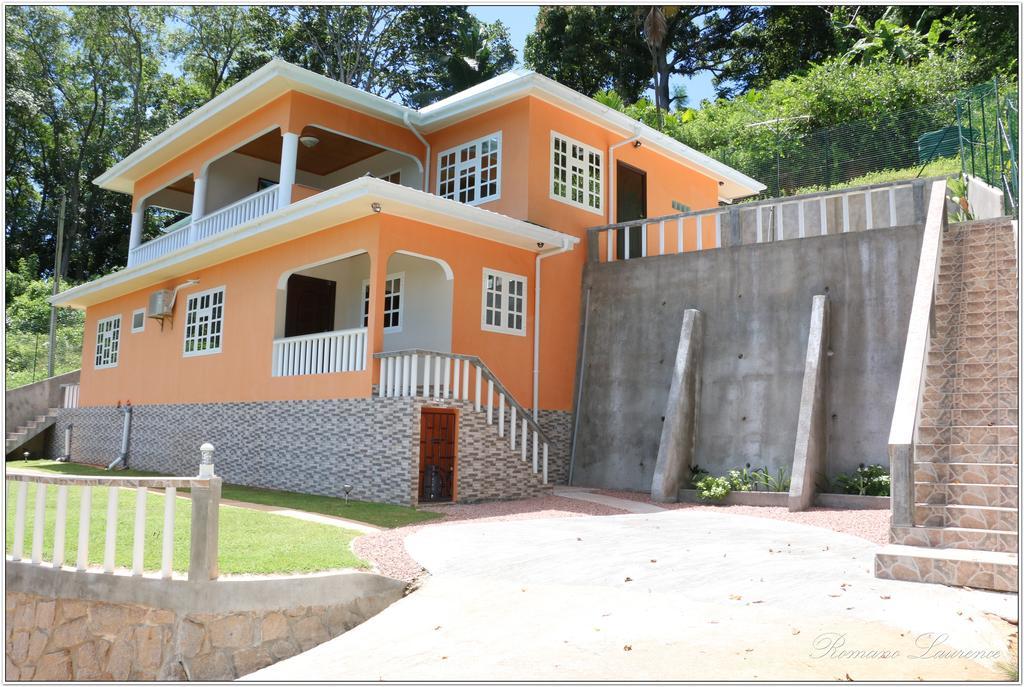 Exotic Guest House Anse Volbert Village Habitación foto